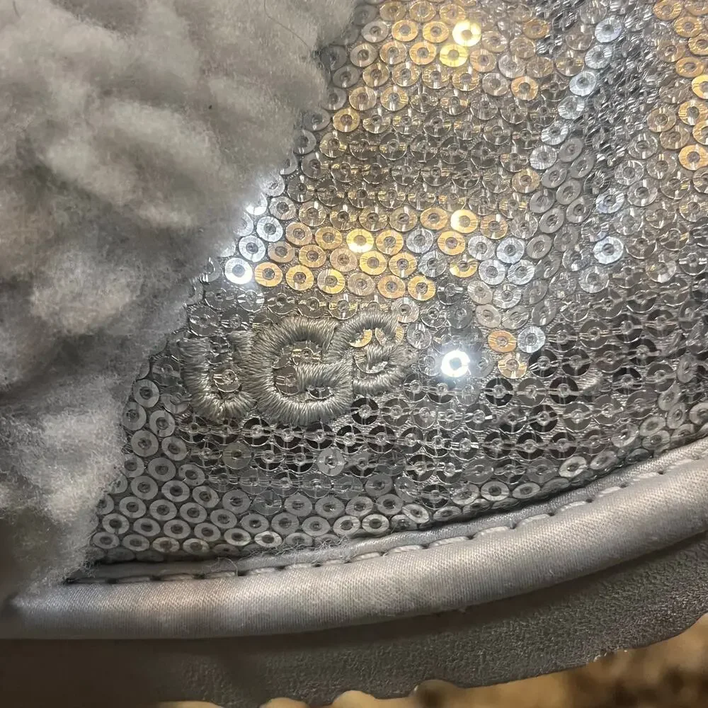 UGG Size 4 Cozy Fuzzy Slide Winter Comfort UGG‎ Kid Cozy II Mirror Ball Slippers